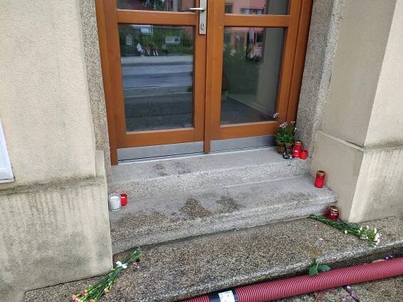 Úmrtí starosty Dolních Břežan Věslava Michalika (1) - Úmrtí starosty Dolních Břežan Věslava Michalika (2/3)