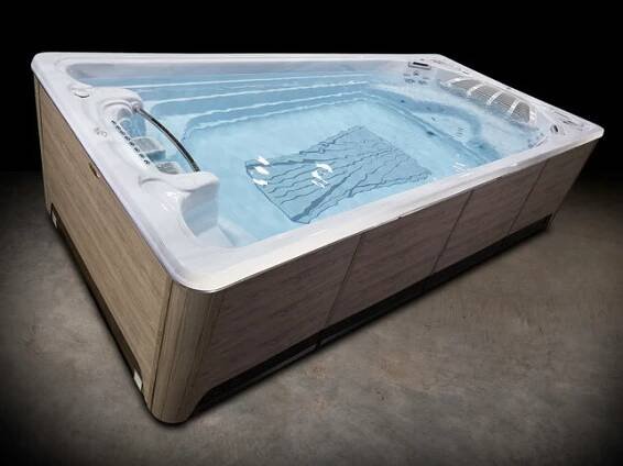 Swim Spa | CANADIANA
