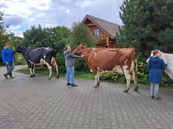 Ministr zemědělství a poslanci ze zemědělského výboru poznávali fungování i problémy rodinných farem