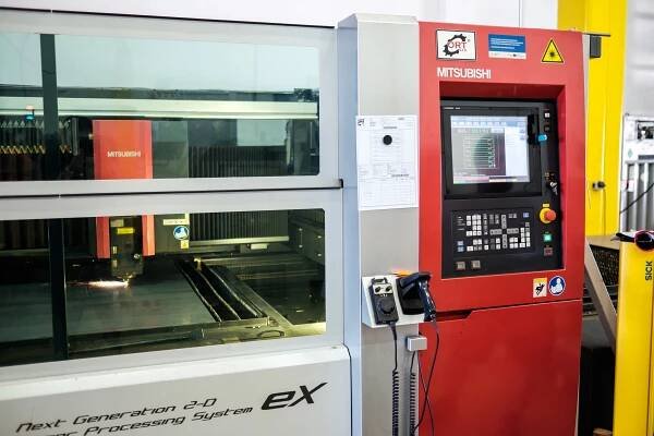 CNC laser - tvarové pálení 