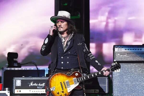 Johnny Depp vo Zvolenskej Slatine NEVYSTÚPI! Koncert sa presúva do tohto mesta