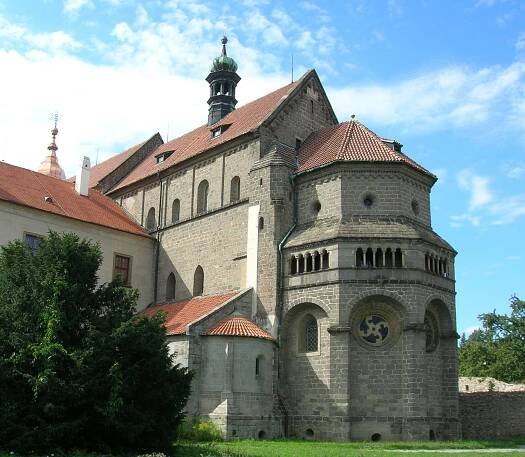 Soubor:Trebic podklasteri bazilika velka apsida.jpg – Wikipedie