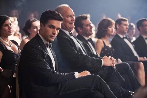 Město divů - Hrad z písku - Z filmu - Steven Strait