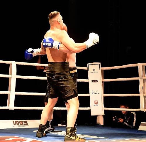 VIDEO: Olomouc zažila špičkový box. Polakovič na The Ring získal titul