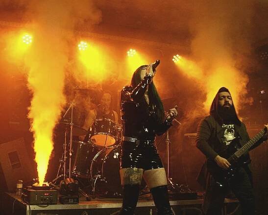 Temteris v Zastavení s Alanem, heavy power metal Austrálie