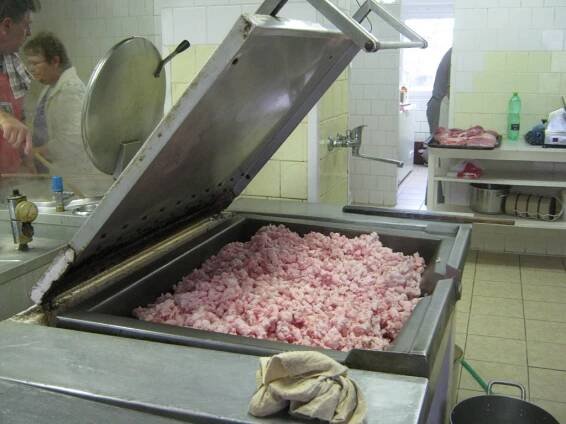 Sousedská s vůní vepřového 28. září 2013 | cheznovice.eu