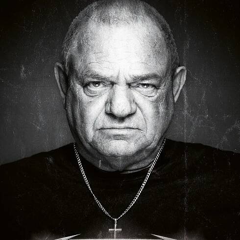 Poslechněte si interpreta Udo Dirkschneider, sledujte hudební videa, přečtěte si životopis, podívejte se na data turné a další informace.