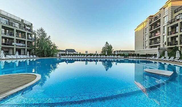 Hotel Festa Pomorie Resort: fotografie vybavení exteriérů a interiérů ubytování.