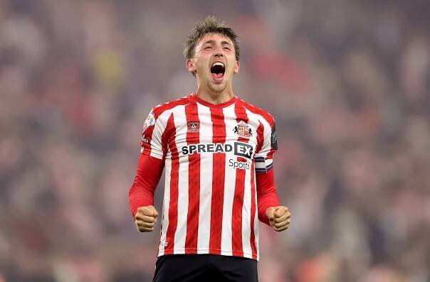 Best Sunderland FC gifts for Father’s Day – from retro shirts to club vodka