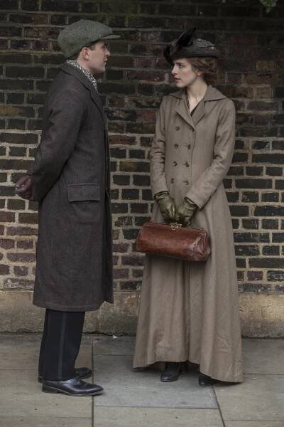 Pan Selfridge - Epizoda 10 - Z filmu - Trystan Gravelle, Aisling Loftus