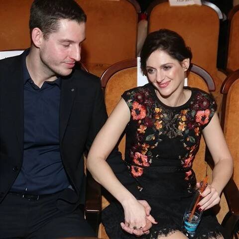 Issová dorazila na premiéru s partnerem.