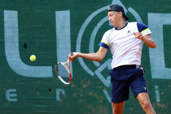 Borg už zase vítězí. Syn legendárního otce má první skalp na okruhu ATP