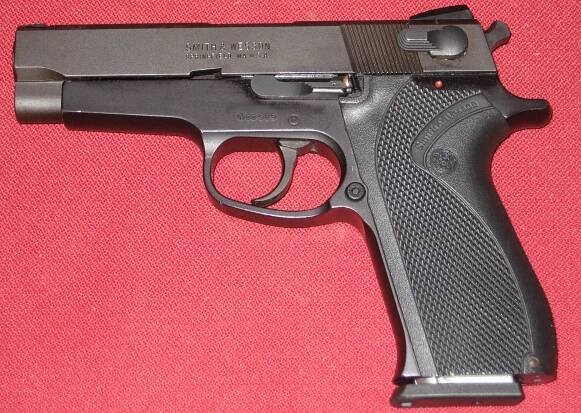Smith & Wesson Model 910