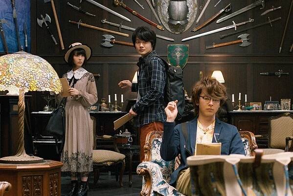 Šidžinsó no sacudžin - Z filmu - Minami Hamabe, Rjúnosuke Kamiki, Tomoja Nakamura