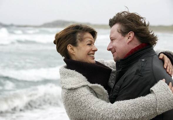 Inspektor Barbarotti - Verachtung - Z filmu - Suzan Anbeh, Anders W. Berthelsen