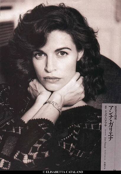 Anna Galiena Biografia e filmografia | Saverio Ferragina Press Agent