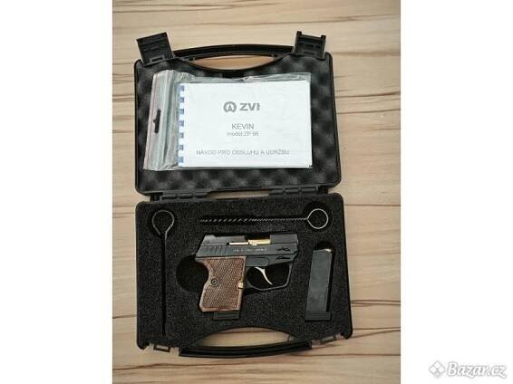 Kapesní pistol ZVI Kevin perfektní stav