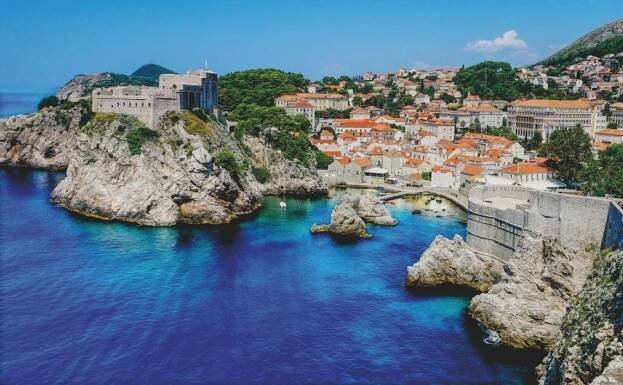 Vyrážíte autem do Chorvatska? Přinášíme tipy na nejlepší trasy i přehled poplatků - Tojesenzace.cz
