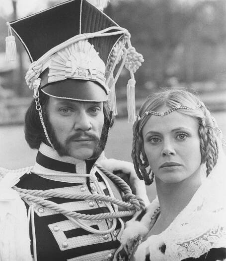 Malcolm McDowell, Britt Ekland - Royal Flash - Promo