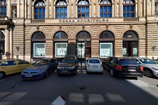 Česká spořitelna - bezpečnostní schránky foto 2
