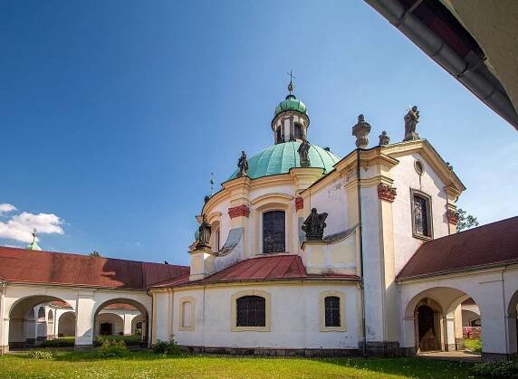 Soubor:Česká Kamenice kaple Panny Marie 2.jpg