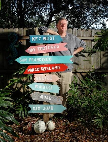 Tim Dorsey, Who Turned Florida’s Quirks Into Comic Gold, Dies at 62