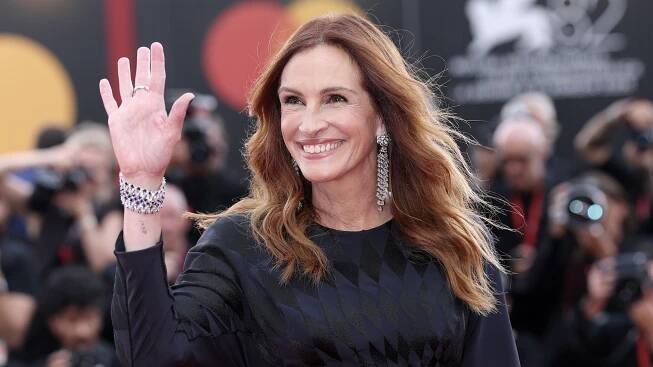 All the Best Diamond Jewelry From the Venice Film Festival 2025 11
