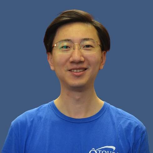 Freddie (Ren) Zhang headshot