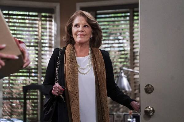 Linda Lavin