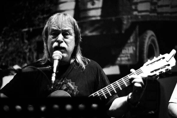 Slávek Janoušek – Petr Mohykán