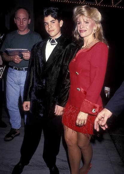 Sage Stallone and mother Sasha Czack on February 13, 1991 | Source: Getty Images