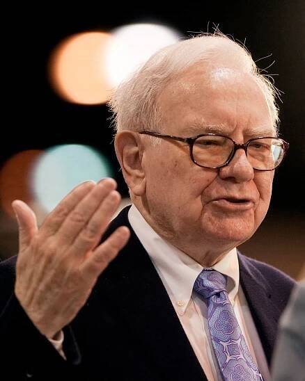 Miliardář Warren Buffett oznámil, že chce investovat v Británii nehledě na brexit