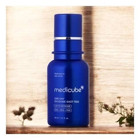 Medicube - One Day Exosome Shot Pore Ampoule 7500 - Revitalizační sérum s mikrojehličkami - 30 ml
