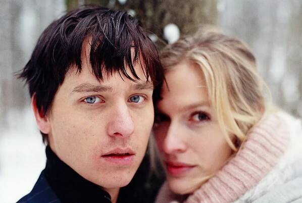 Neben der Spur - Z filmu - Tom Schilling, Mia Florentine Weiss