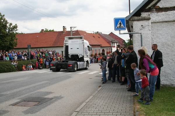 Chlumany a trucky k sobě prostě už patří