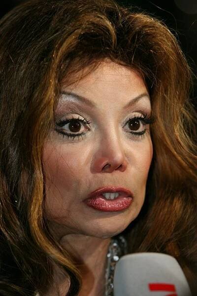 Sestra Michaela Jacksona La Toya to takhle přehnala s plastikami obličeje