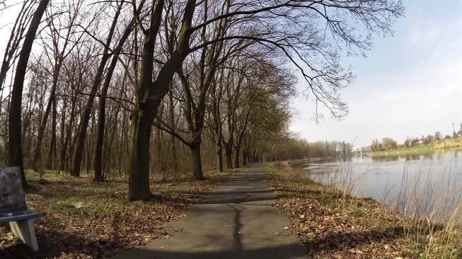 Cyklostezka Nymburk - Poděbrady - Nymburk - Videotrasa - Livetouring.com