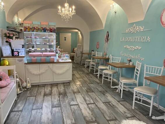 1 nebo 2 donuty a káva v centru Olomouce, v nabídce i veganské kousky