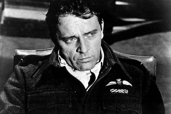 60 let od natočení epického válečného velkofilmu. Ve snímku zazářil Richard Burton i mladý Sean Connery