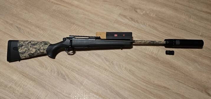 Mauser M18 s tlumičem