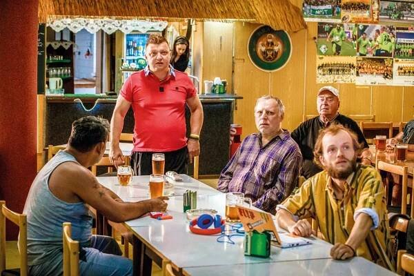 Restaurace Severka, v níž se potkávají hrdinové seriálu Most!.