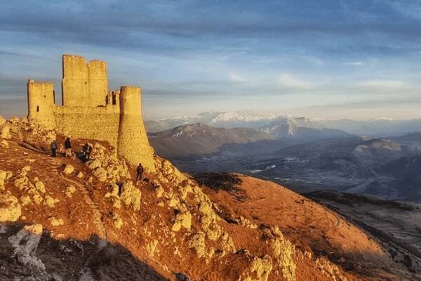 Trekking in Abruzzo in famiglia - Gabel Sport