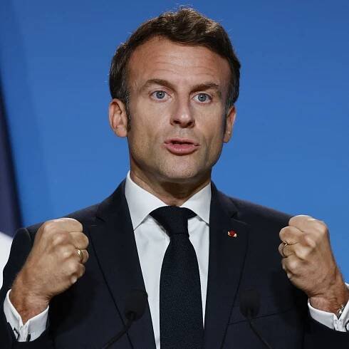 Les infos de 12h - Emmanuel Macron tend la main aux Républicains