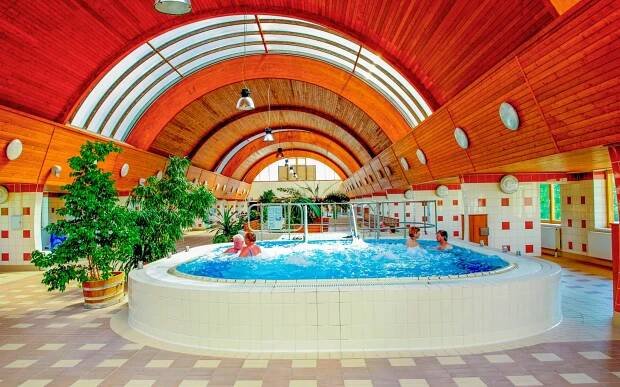 Maďarsko jen 200 m od parádních termálních lázní v Lídia Hotelu Harkány *** s polopenzí - 24travel.cz