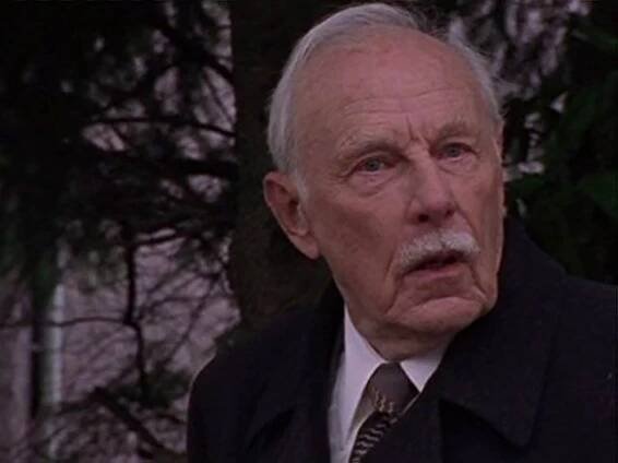 Jan Rubes in The Outer Limits (1995)