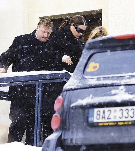 Bočanová zapila tátu hned po pohřbu!