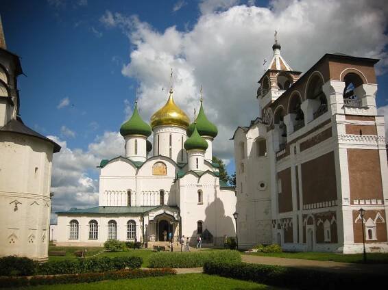 Russia's Golden Ring: day trips into history - Along Came An Elephant
