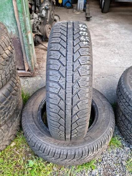 2ks ZIMNÍ PNEU 175/70 r14 Semperit - Pneumatiky