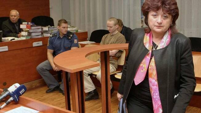 Obviněná exhejtmanka Vaňhová zůstává dál členkou ČSSD