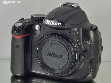Nikon D5000 **DSLR 12.3MPix CMOS*HDV 31700 Exp - České Budějovice - Sbazar.cz